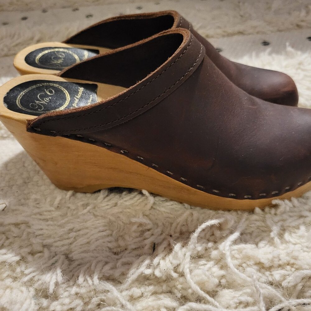 No. 6 New School Chocolate Wedges